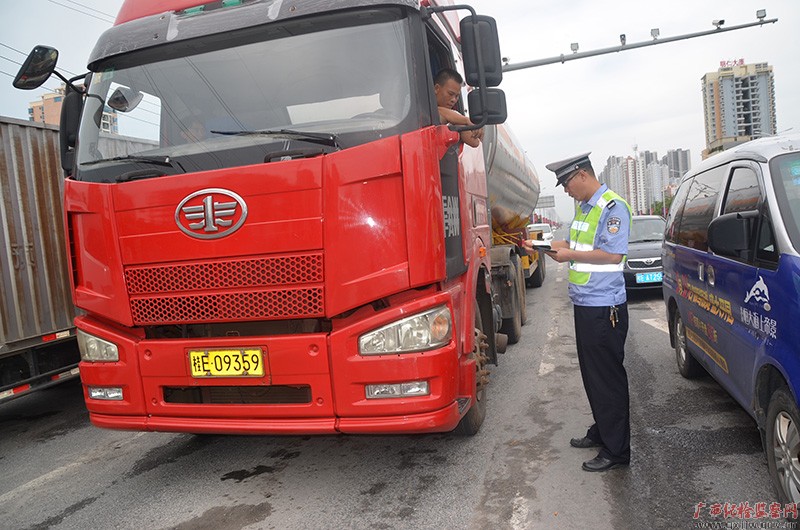 PA视讯官方网站：北海市公安局交通警察支队旅游区大队大队长石殿春